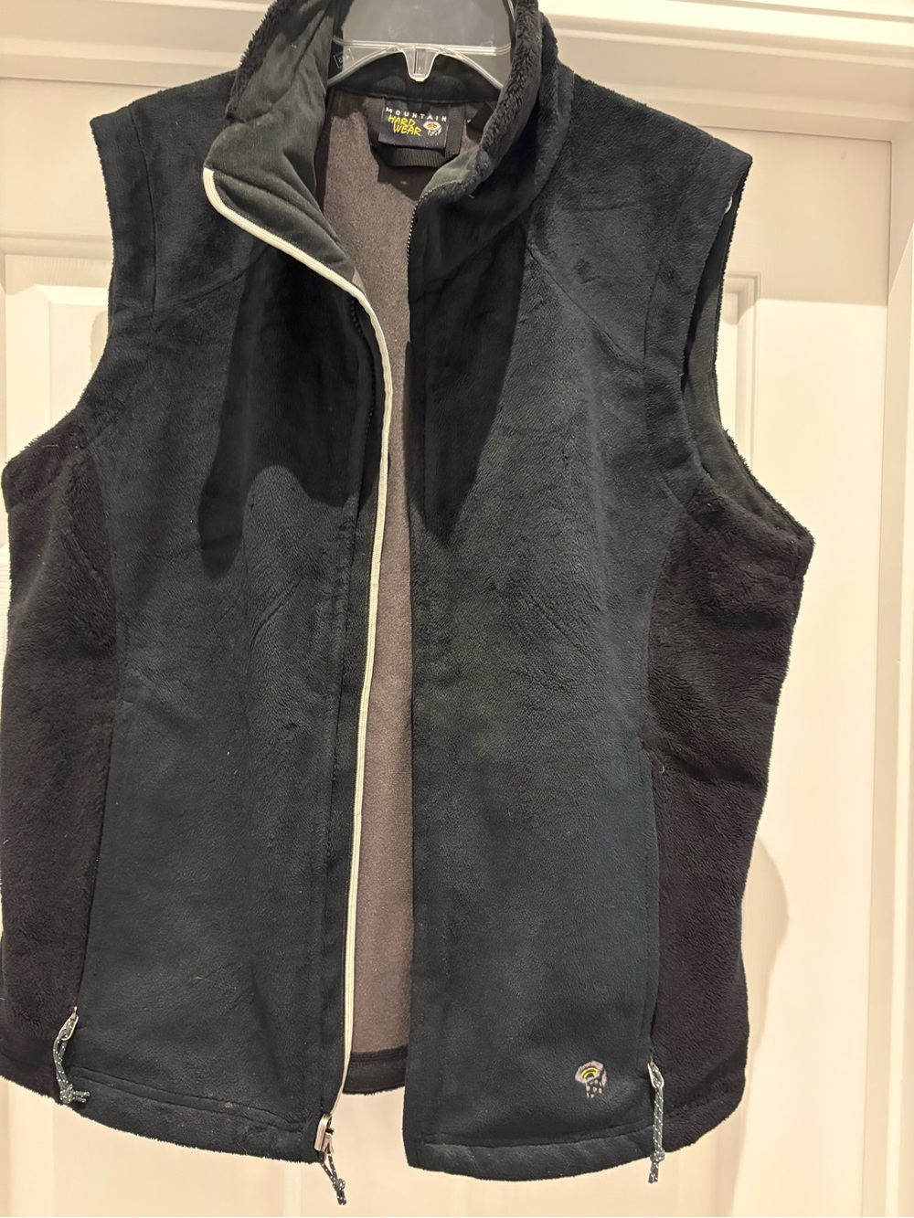 Mountain Hardwear Black Fleece Vest with Contrast Trim